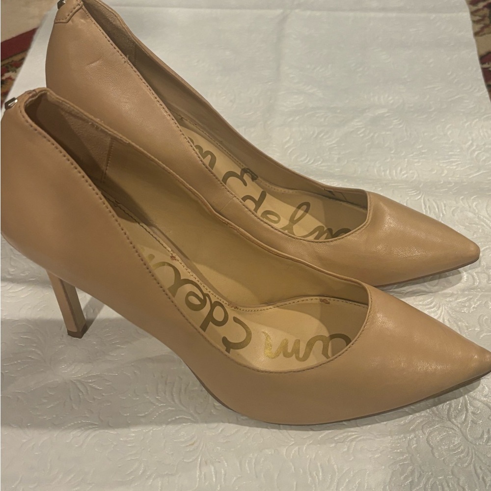 Sam Edelman nude pointy toe heels